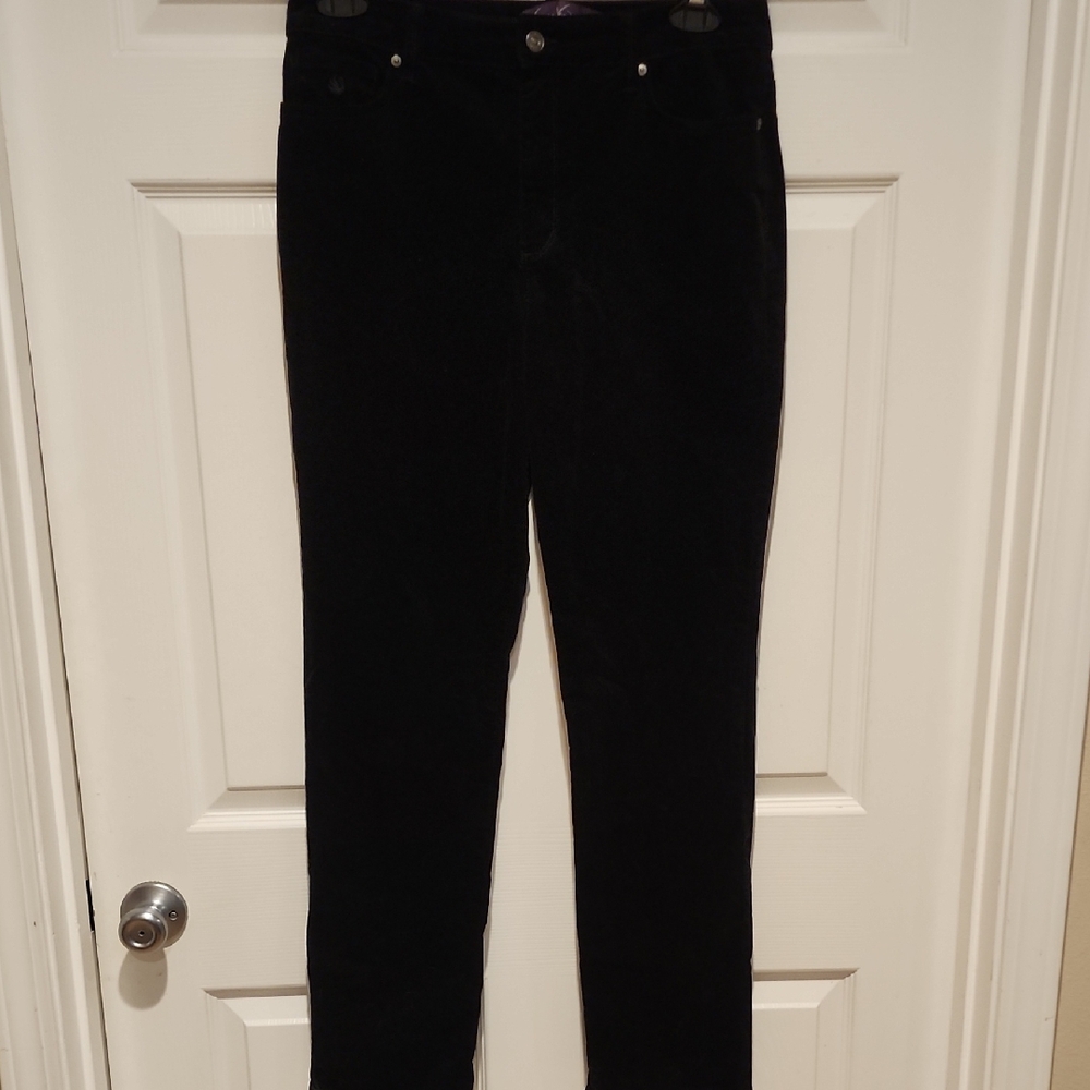 Gloria Vanderbilt Black Corduroy Pants